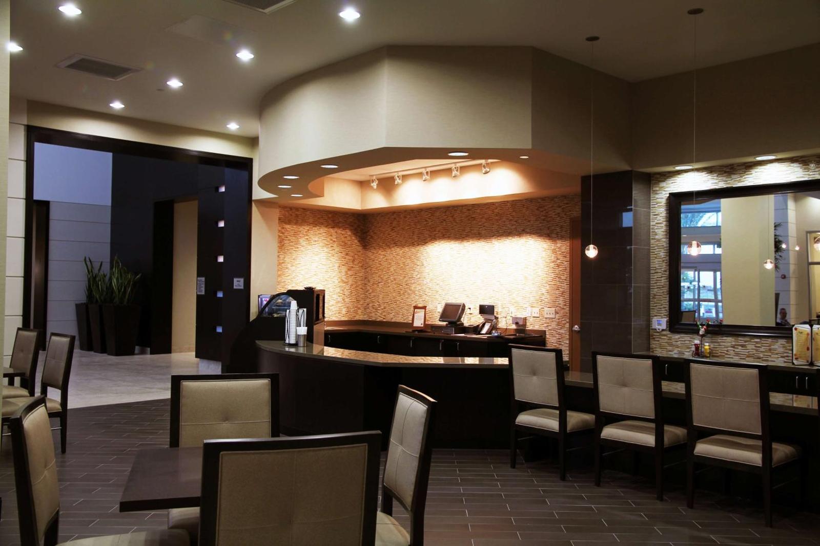 Embassy Suites Ontario - Airport Main image 2